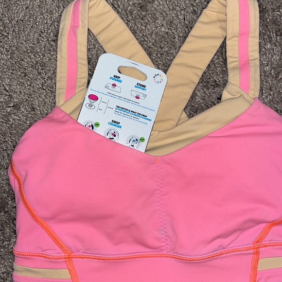Lululemon Sports Bra w Front Pockets - Picture 4 of 5